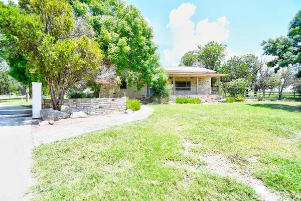$2,000 | 155 B Nimitz Road, Kerrville, TX 78028