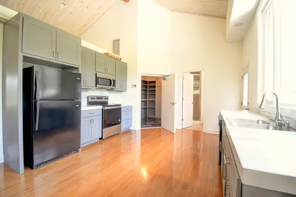 $2,000 | 155 B Nimitz Road, Kerrville, TX 78028