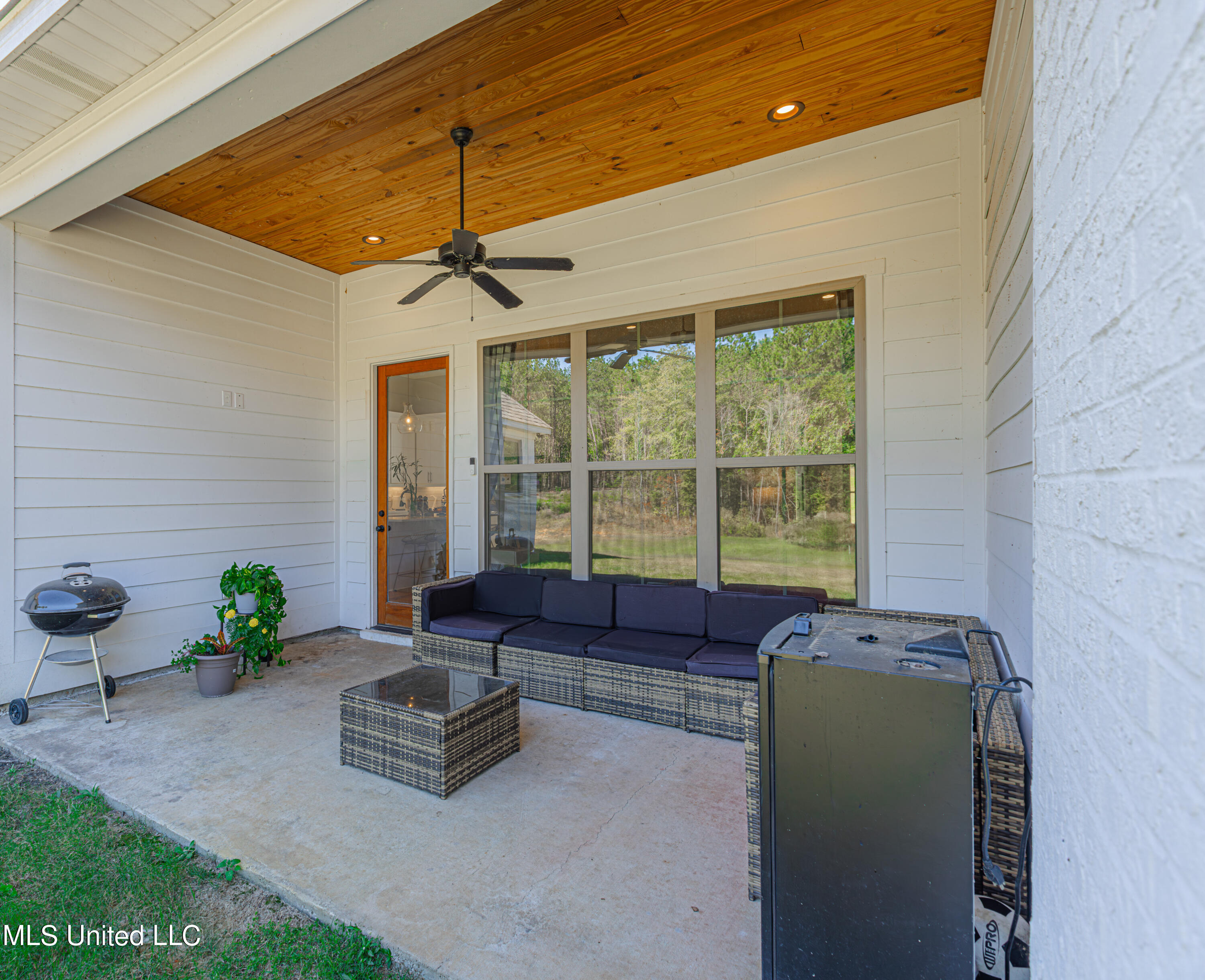 1614 Old Lake Road Brandon, MS 39042 - Photo 52 of 58 1R4A5008-Enhanced-NR