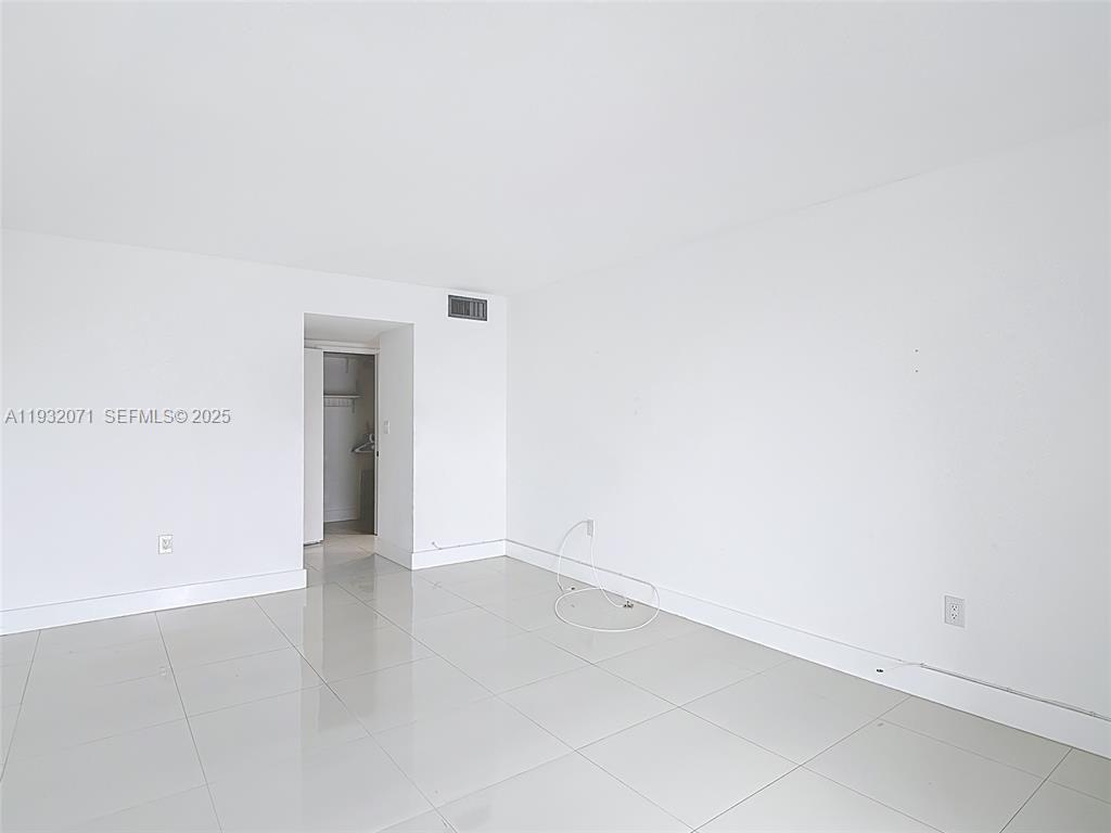 2801 Northeast 183rd Street, Unit 1504W Aventura, FL 33160 - Photo 31 of 57 a view of an empty room