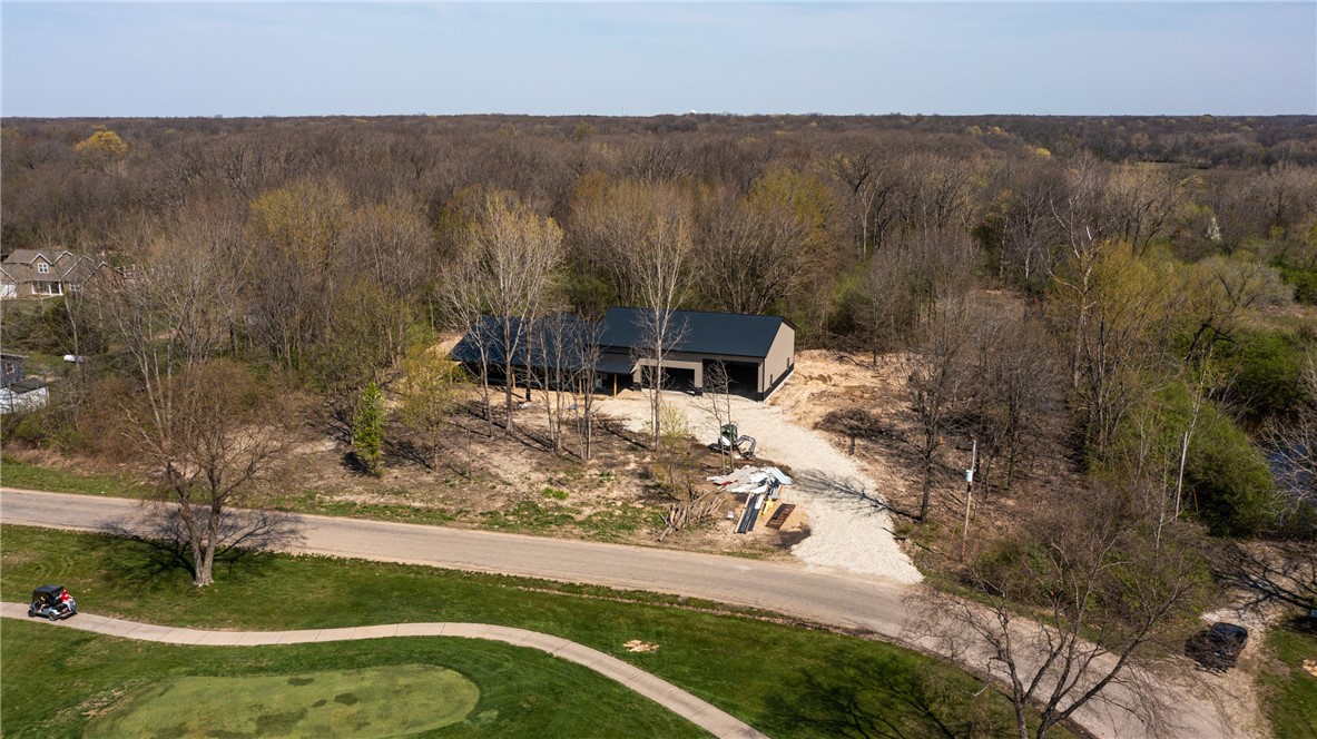 13018 North Country Club Road Effingham, IL 62401 - Photo 14 of 20 Gallery Image 14