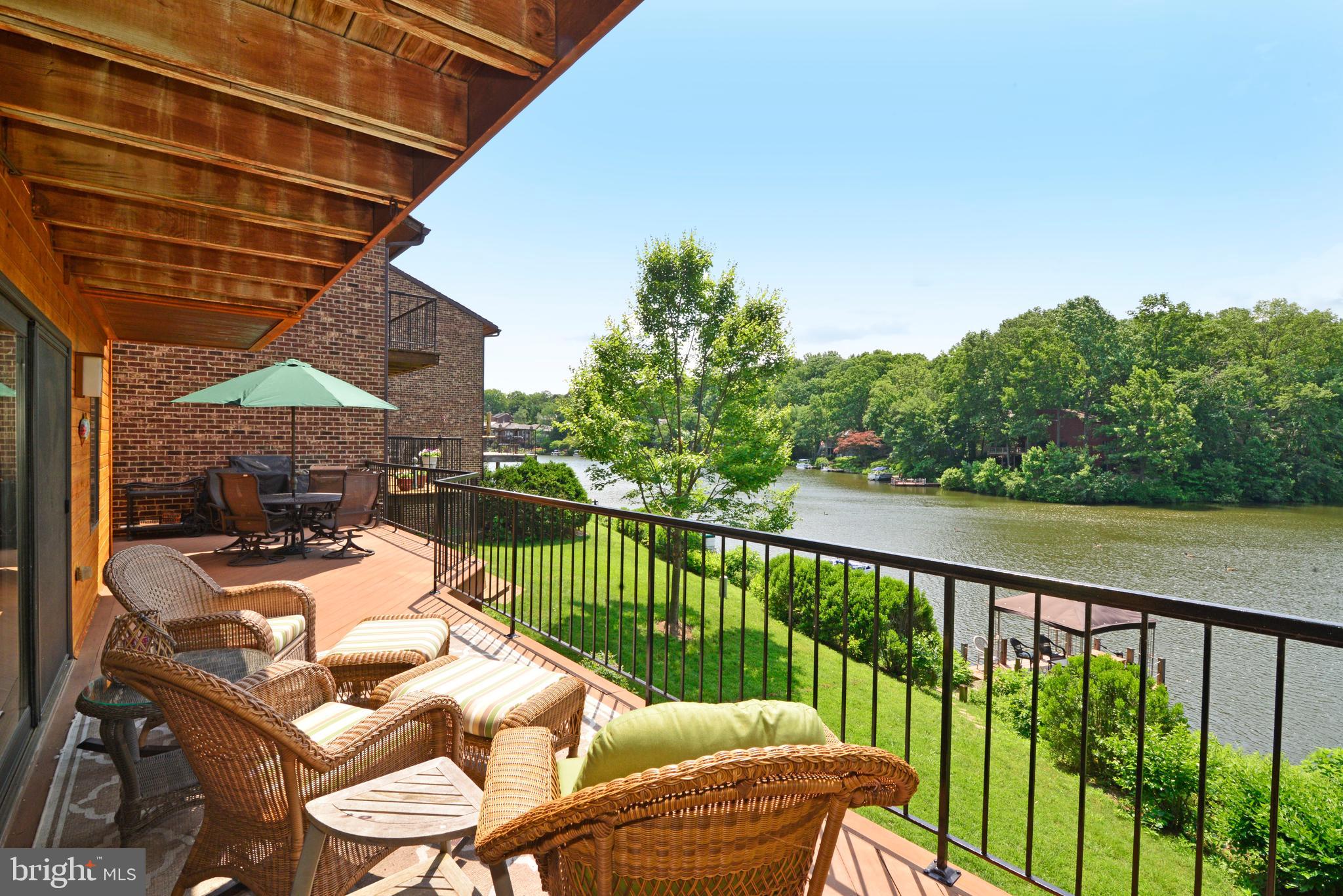2143 Cabots Point Lane Reston, VA 20191 - Photo 16 of 57