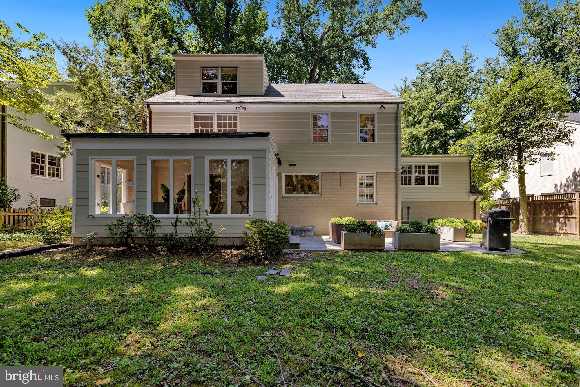 5707 Mohican Road Bethesda, MD 20816 - Photo 2 of 35