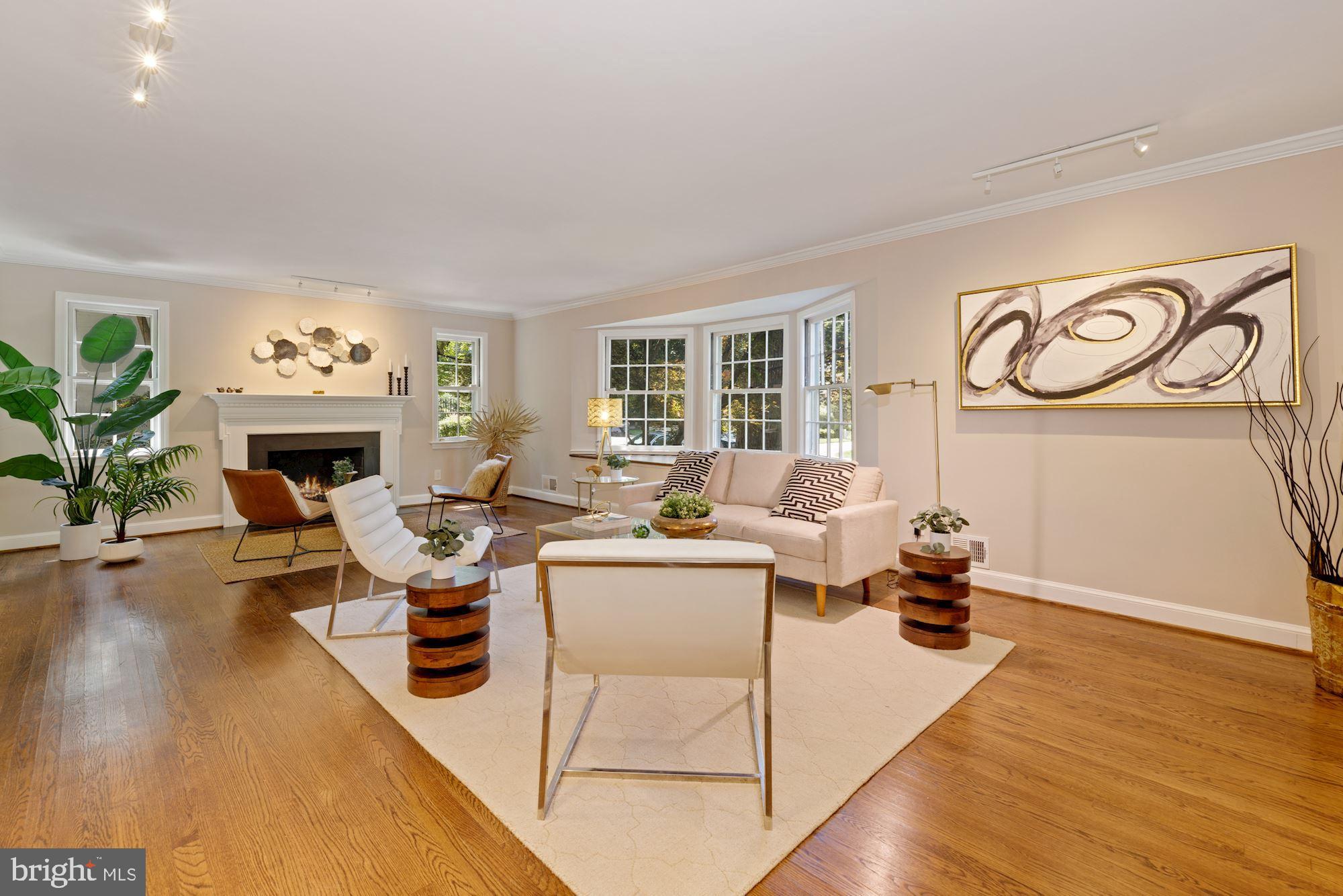 5707 Mohican Road Bethesda, MD 20816 - Photo 3 of 35