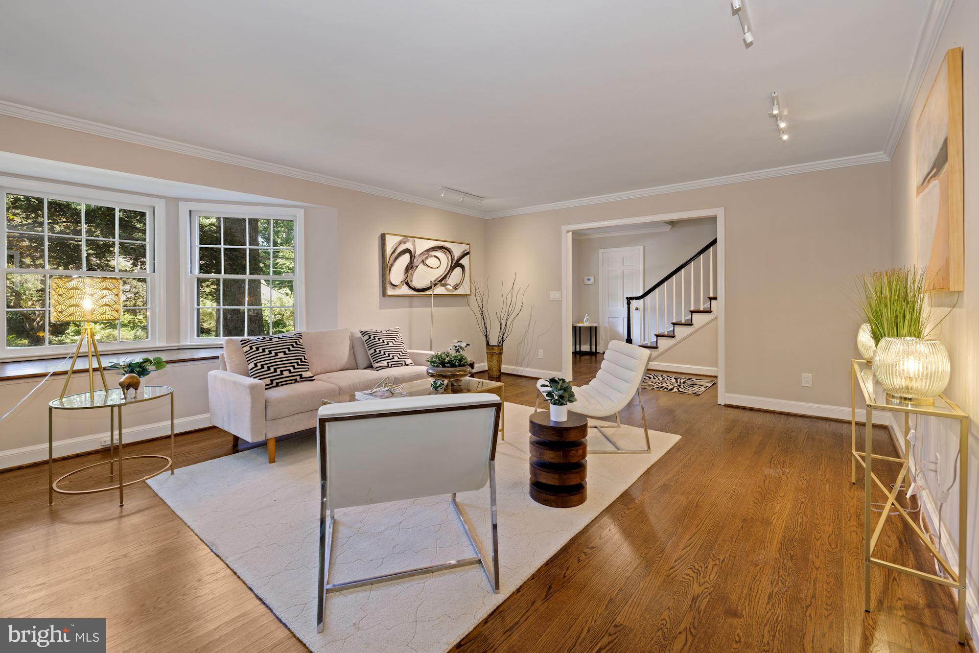 5707 Mohican Road Bethesda, MD 20816 - Photo 4 of 35