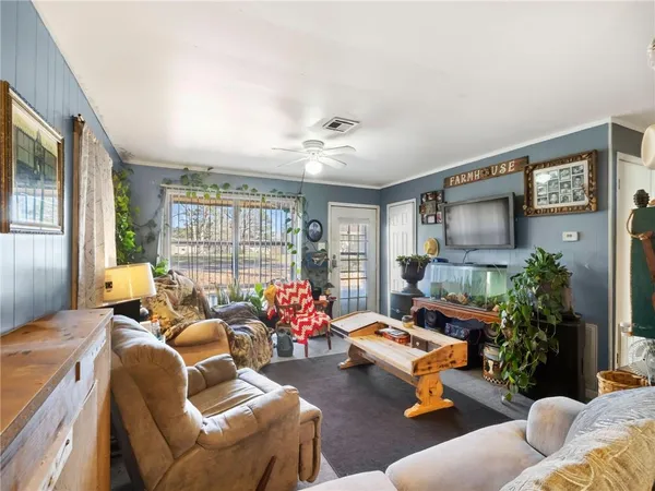 $89,900 | 1404 Aaron Avenue, Leesville, LA 71446