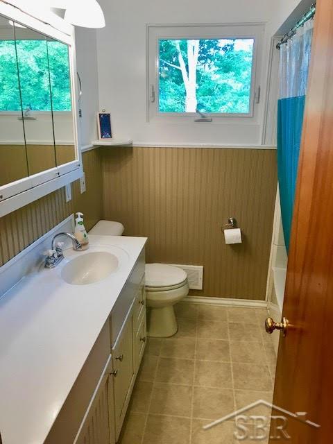 561 North Miller Road Saginaw, MI 48609 - Photo 14 of 41 31326595-13.JPG