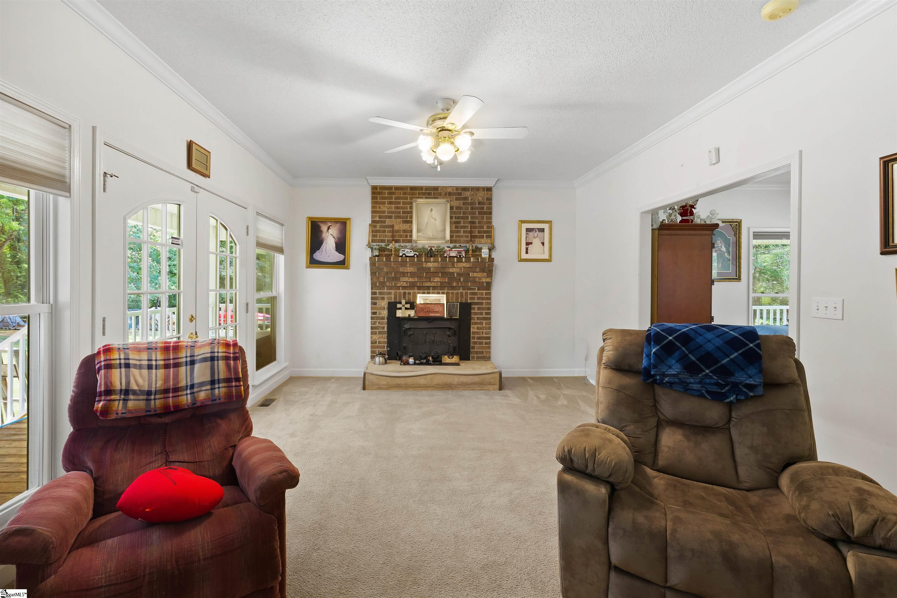 601 Stallings Road Taylors, SC 29687 - Photo 5 of 35