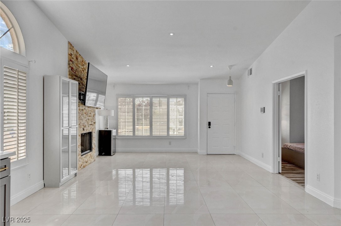 9028 Cypress Point Road Las Vegas, NV 89117 - Photo 11 of 46