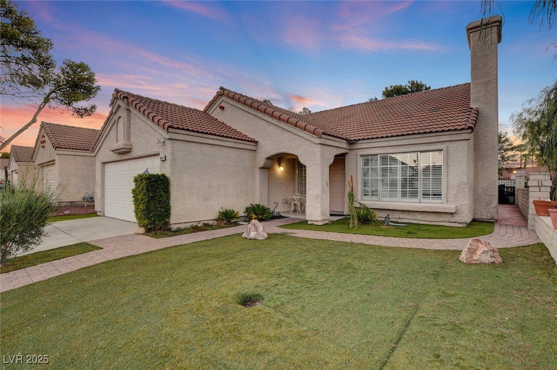 9028 Cypress Point Road Las Vegas, NV 89117 - Photo 3 of 46