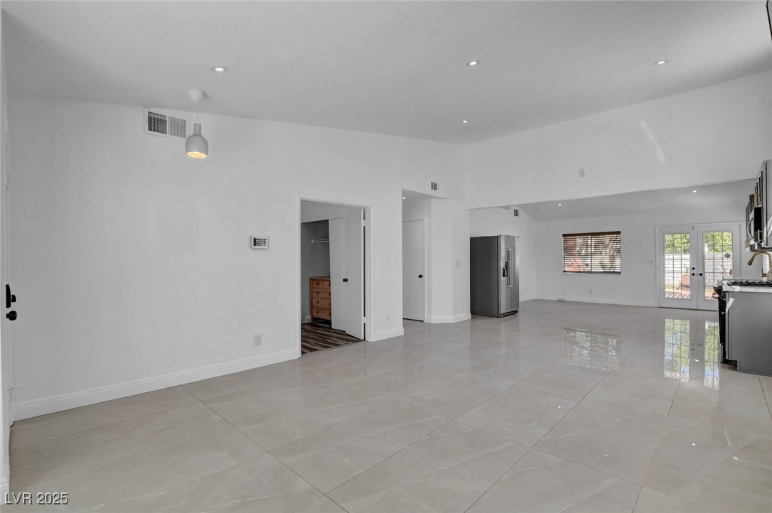 9028 Cypress Point Road Las Vegas, NV 89117 - Photo 8 of 46