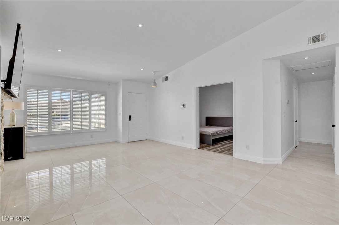 9028 Cypress Point Road Las Vegas, NV 89117 - Photo 9 of 46