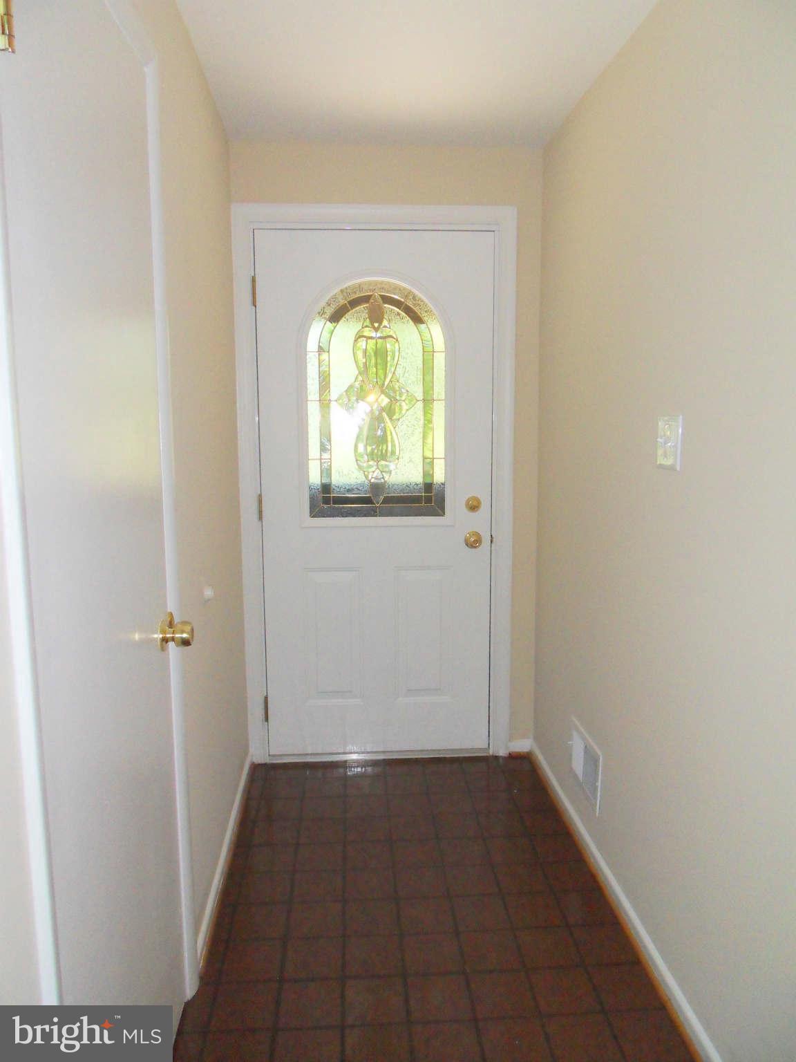 1514 Nicholas Road Waldorf, MD 20601 - Photo 17 of 24 Foyer