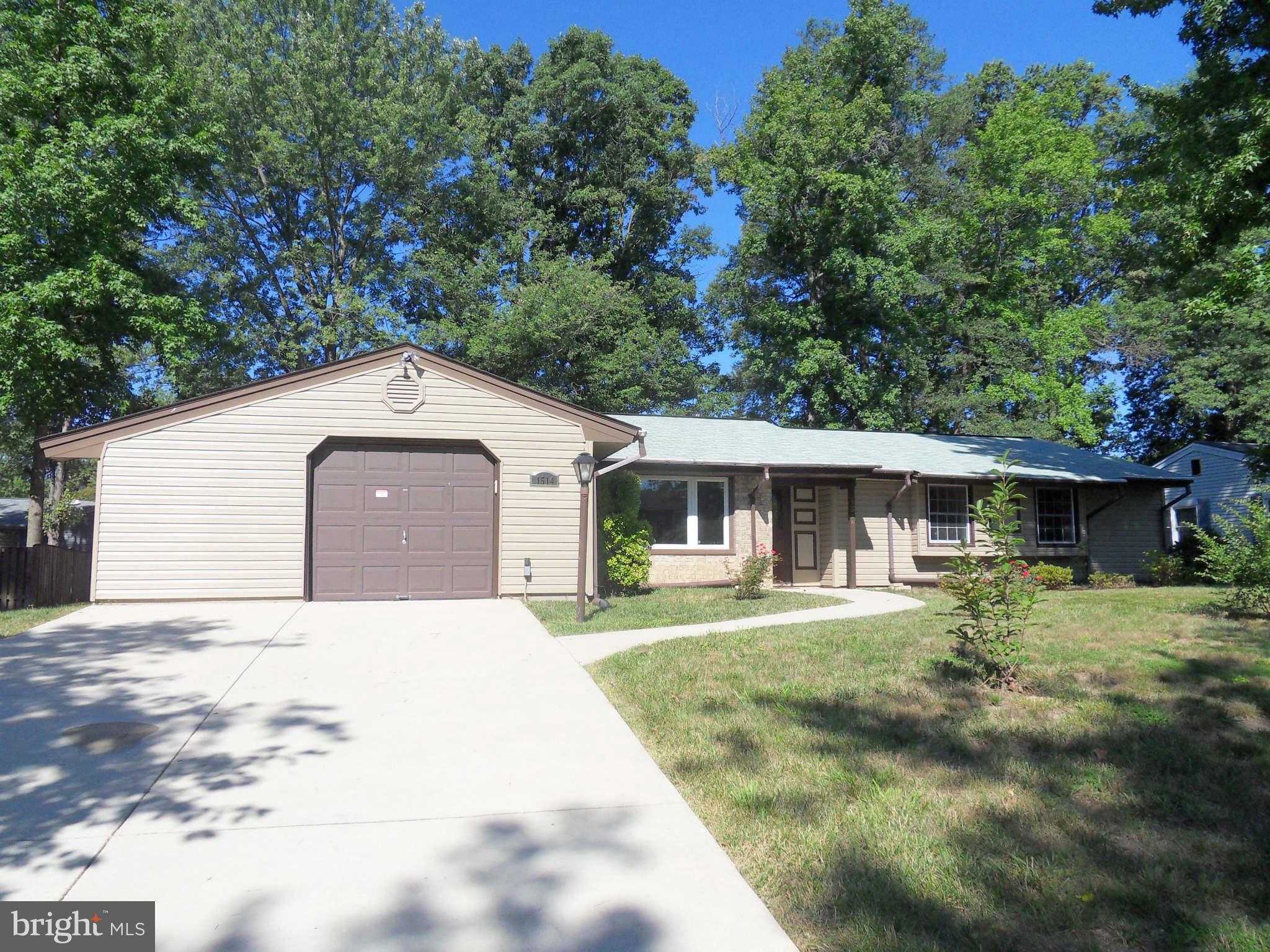 1514 Nicholas Road Waldorf, MD 20601 - Photo 21 of 24 Garage