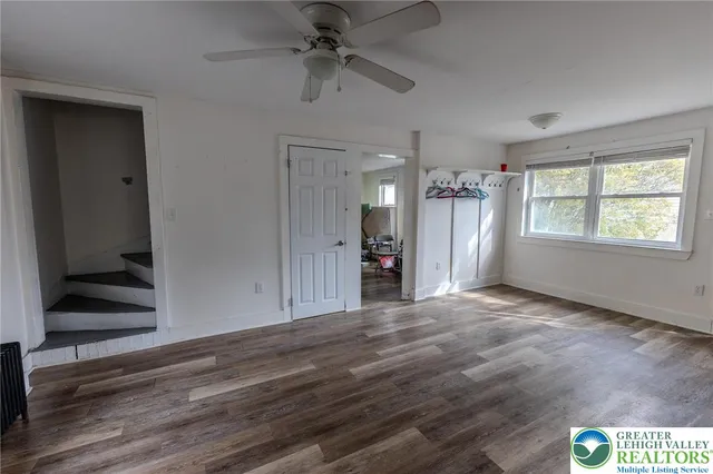 $1,800 | 21 West 3rd Street, Wind Gap, PA 18091