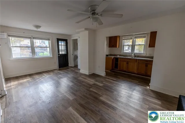 $1,800 | 21 West 3rd Street, Wind Gap, PA 18091