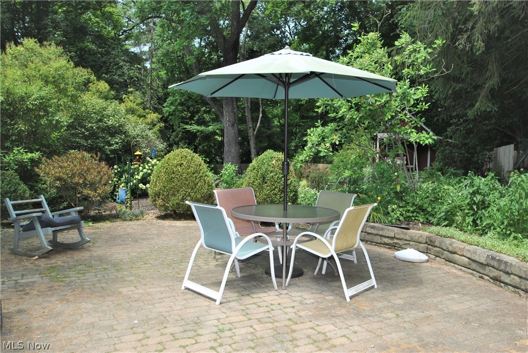 3811 Granger Road Akron, OH 44333 - Photo 19 of 20 Enjoy alfesco dining & relaxing on the brick patio with stone accents.