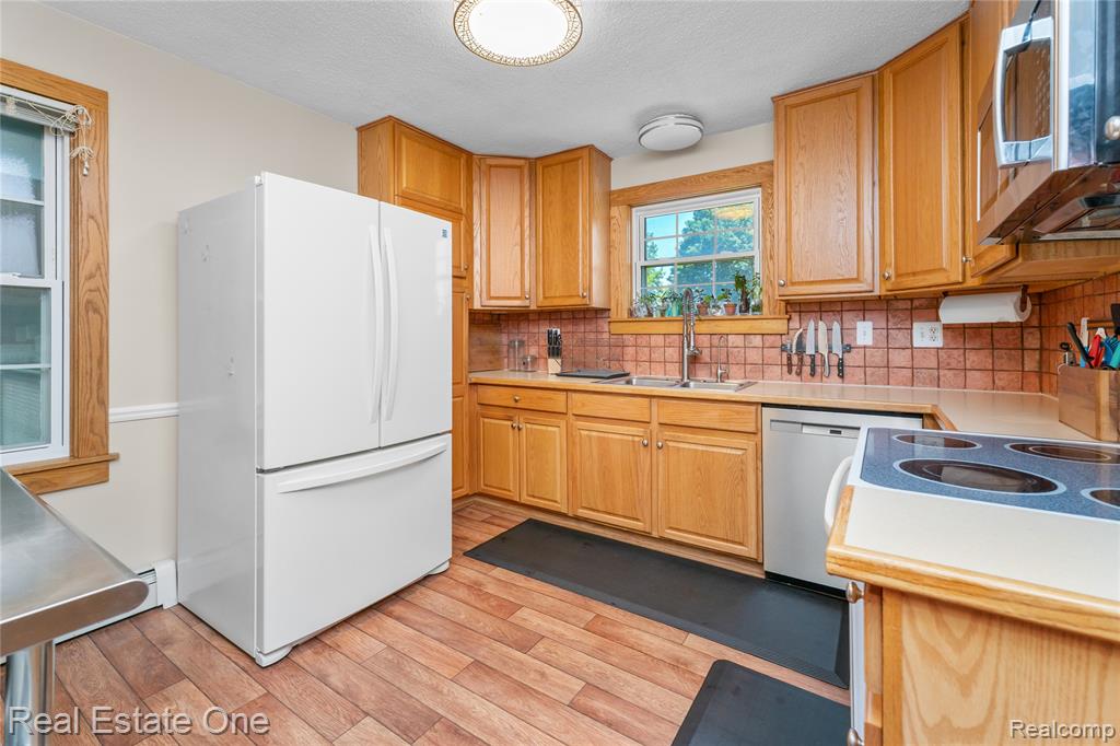 50000 Willis Road Belleville, MI 48111 - Photo 10 of 34