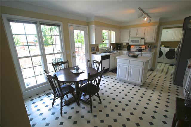 334 Short Springs Road Tullahoma, TN 37388 - Photo 7 of 20 Gallery Image 7