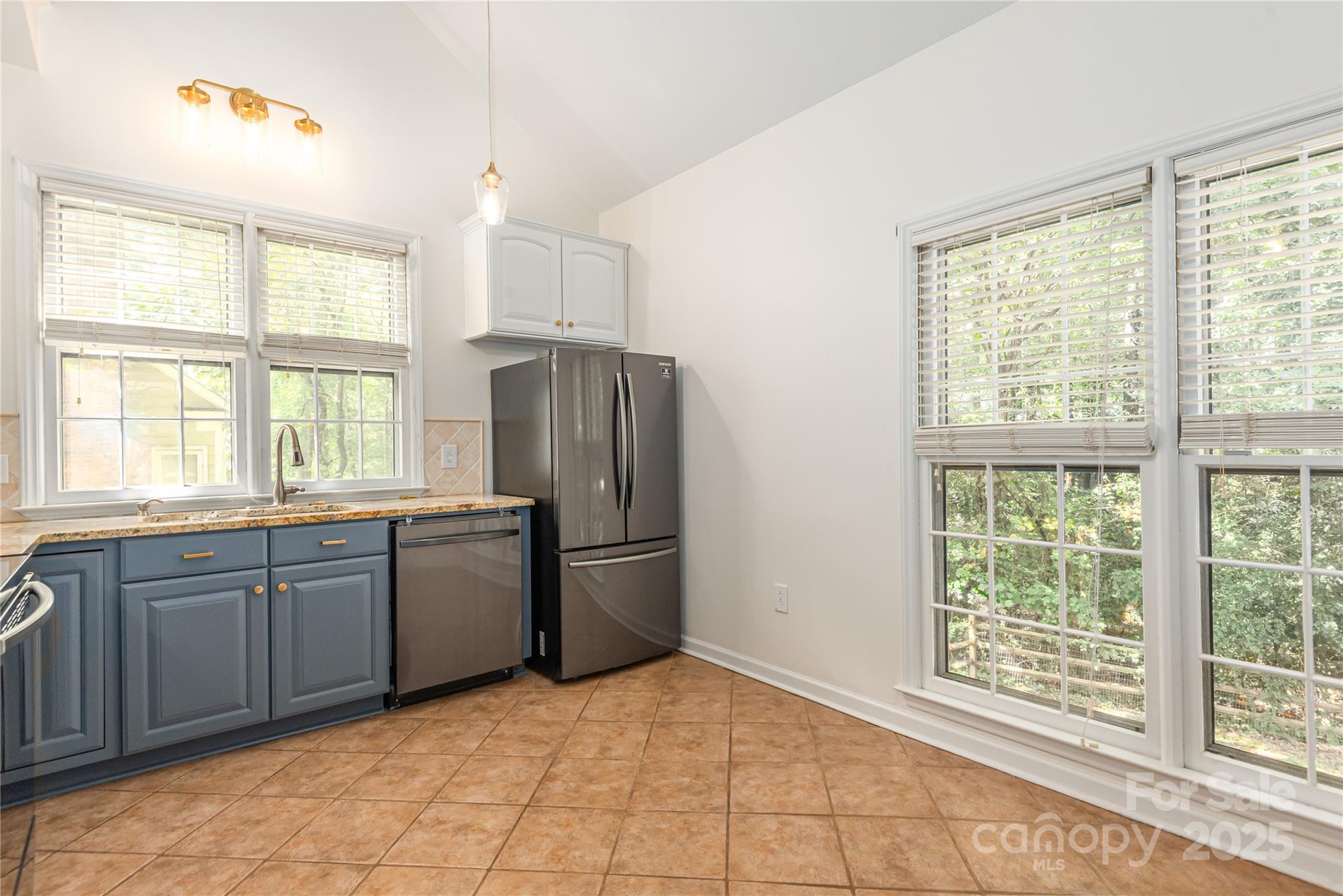 10024 Avon Farm Lane Charlotte, NC 28269 - Photo 7 of 25