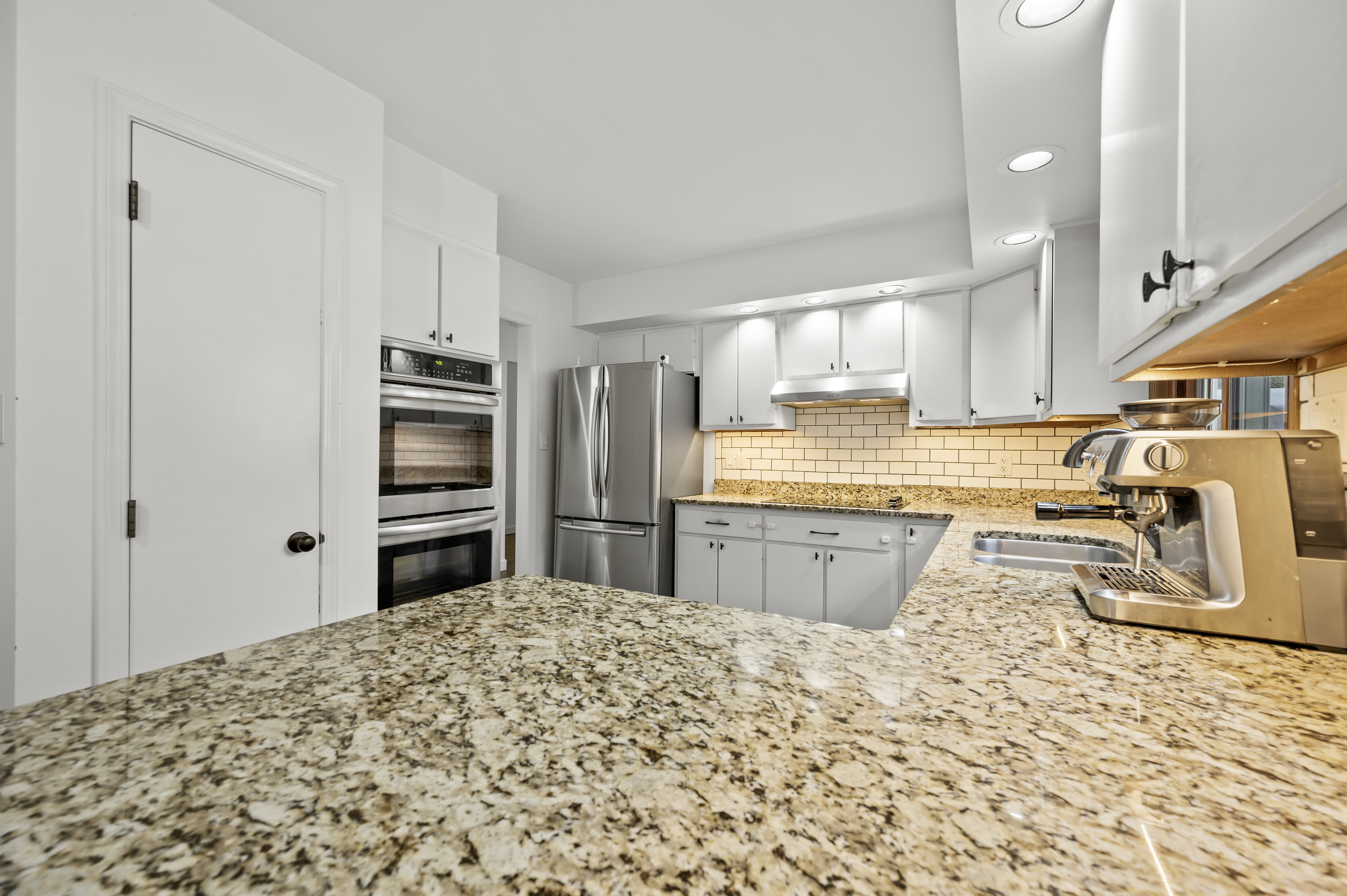1066 Goldfinch Road Columbus, IN 47203 - Photo 20 of 72 Gallery Image 20