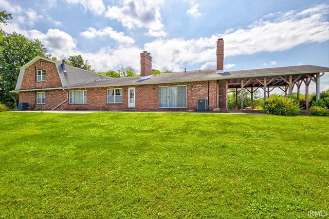 $675,000 | 583 South Leatherwood Road, Bedford, IN 47421