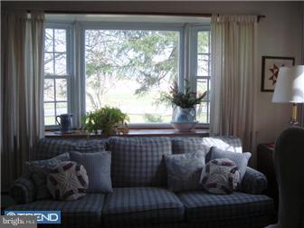 108 Dutch Row Road Monroeville, NJ 08343 - Photo 4 of 11 Living Room