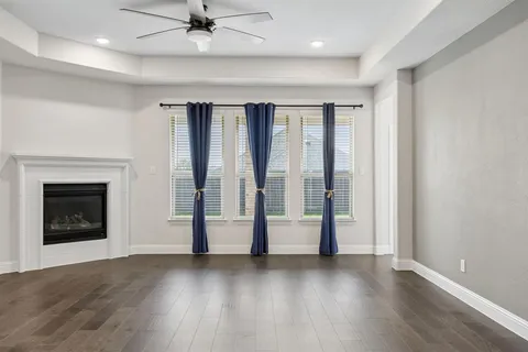 $2,650 | 228 Glenwood Drive, Oak Point, TX 75068