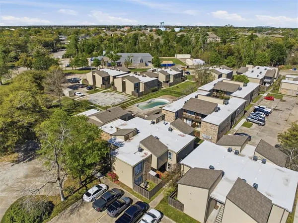 $95,000 | 1020 West McNeese Street, Unit 10B, Lake Charles, LA 70605