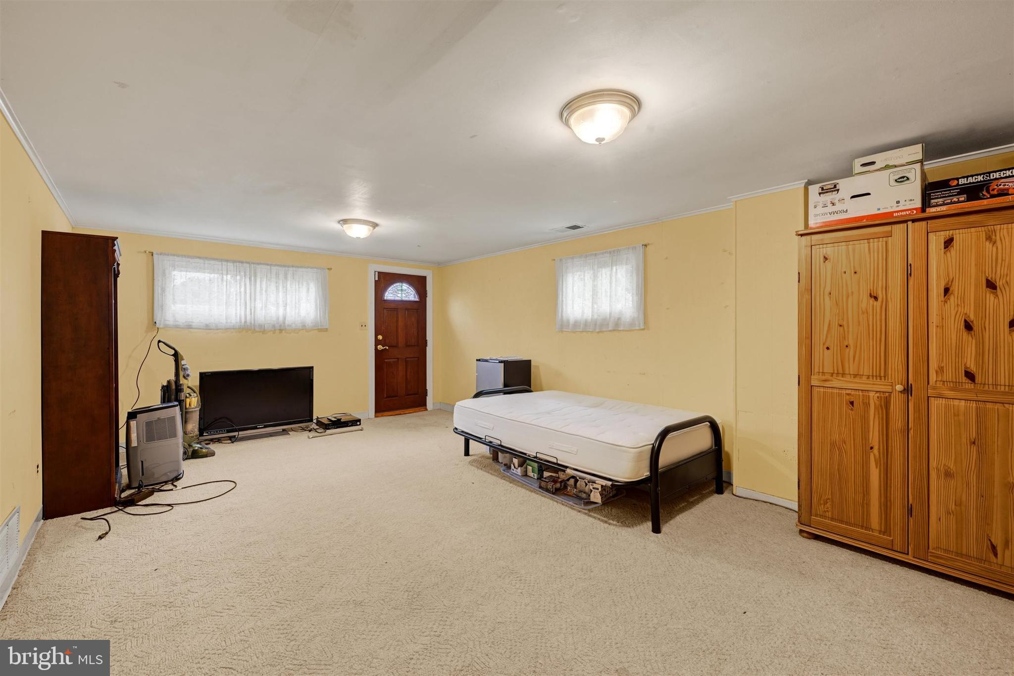 9600 Brookbend Road Baltimore, MD 21236 - Photo 33 of 49 Lower-Level Family Room