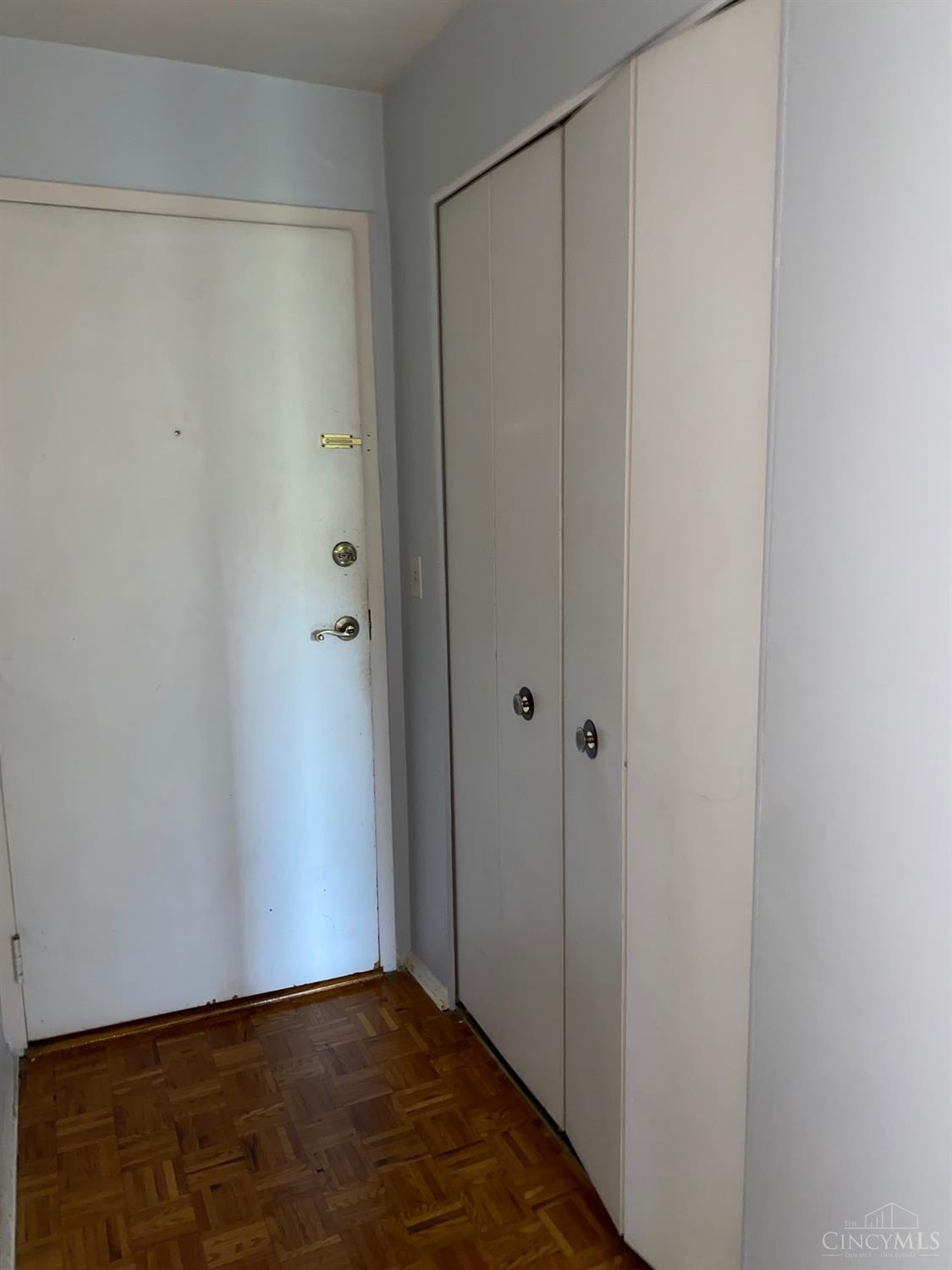 1815 William Howard Taft Road, Unit 604 Cincinnati, OH 45206 - Photo 11 of 21