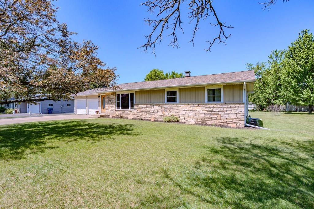 1722 Forsyth Road Kronenwetter, WI 54455 - Photo 4 of 60