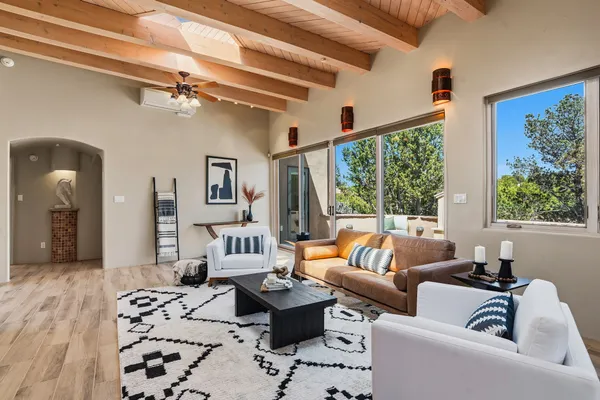 $1,250,000 | 48 Sundance Drive, Santa Fe, NM 87506