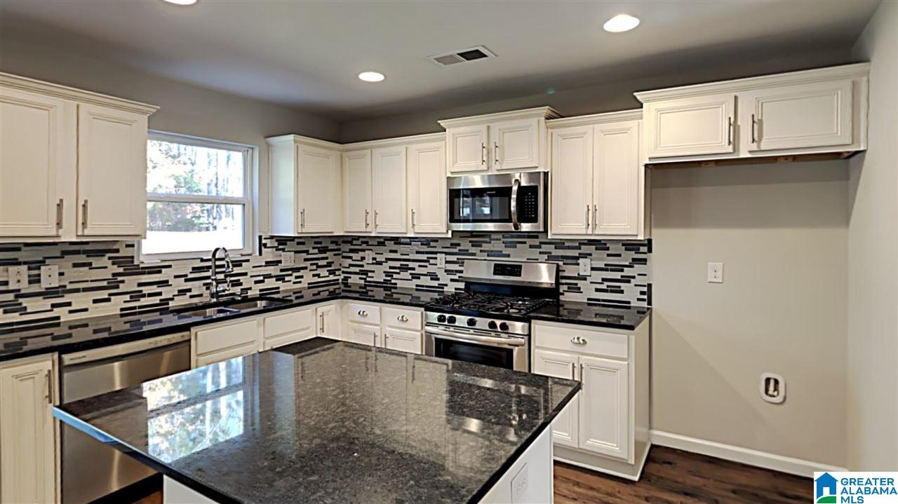 168 Belmont Way Chelsea, AL 35043 - Photo 4 of 17