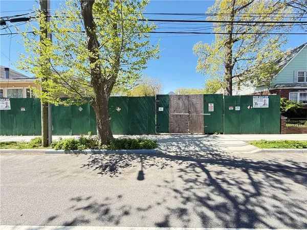 $1,150,000 | 2224 East 74th Street | Bergen Beach