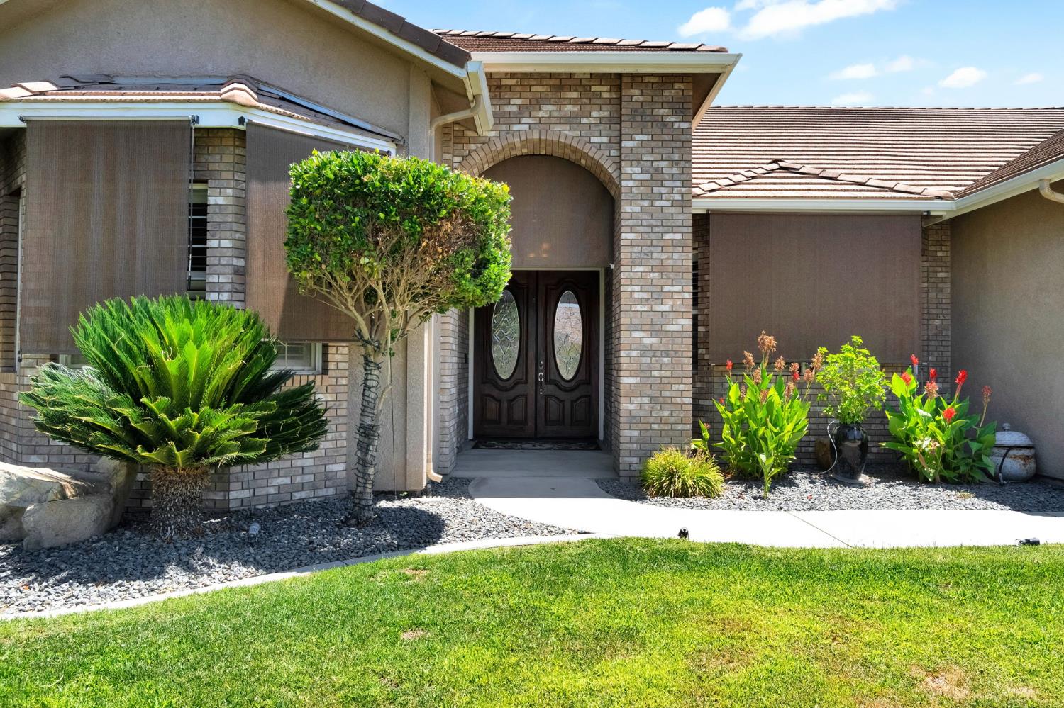2512 Rodeo Street Selma, CA 93662 - Photo 2 of 42