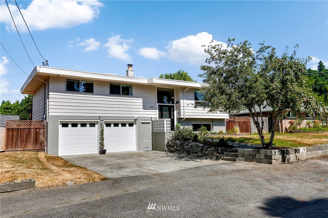 4004 Southeast 11th Street Renton, WA 98058 - Photo 1 of 25 Gallery Image 1