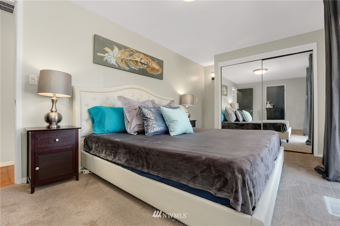 4004 Southeast 11th Street Renton, WA 98058 - Photo 11 of 25 Gallery Image 11
