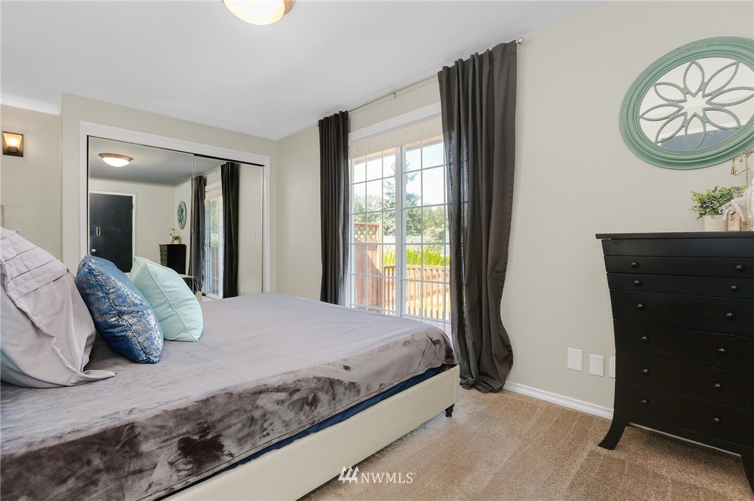 4004 Southeast 11th Street Renton, WA 98058 - Photo 12 of 25 Gallery Image 12