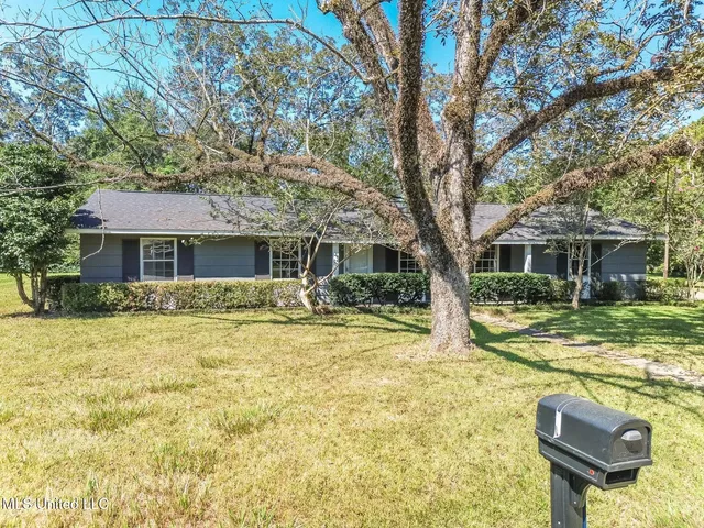 $215,000 | 414 Pecan Boulevard, Wiggins, MS 39577