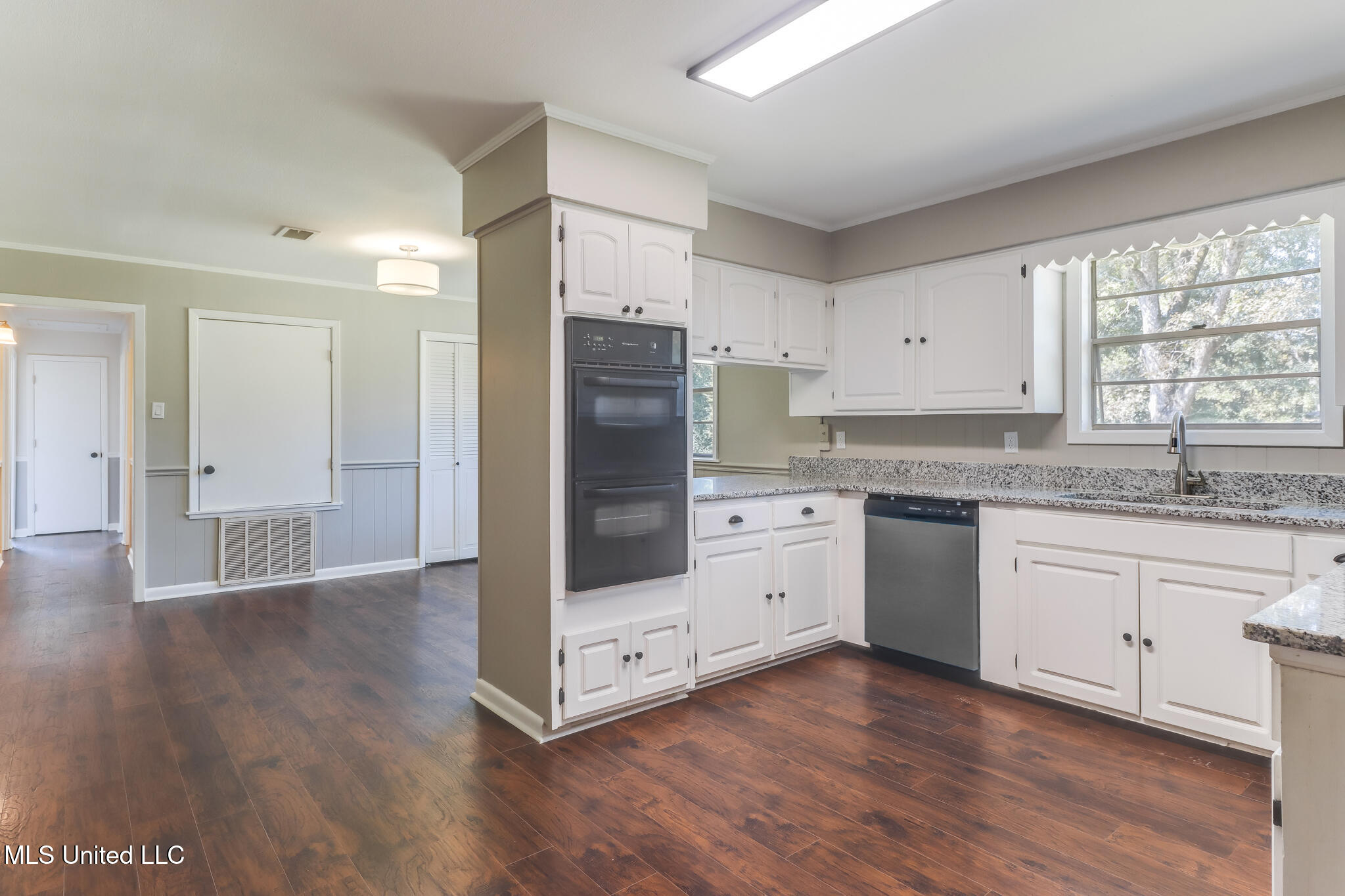 414 Pecan Boulevard Wiggins, MS 39577 - Photo 6 of 20 IMG_1435