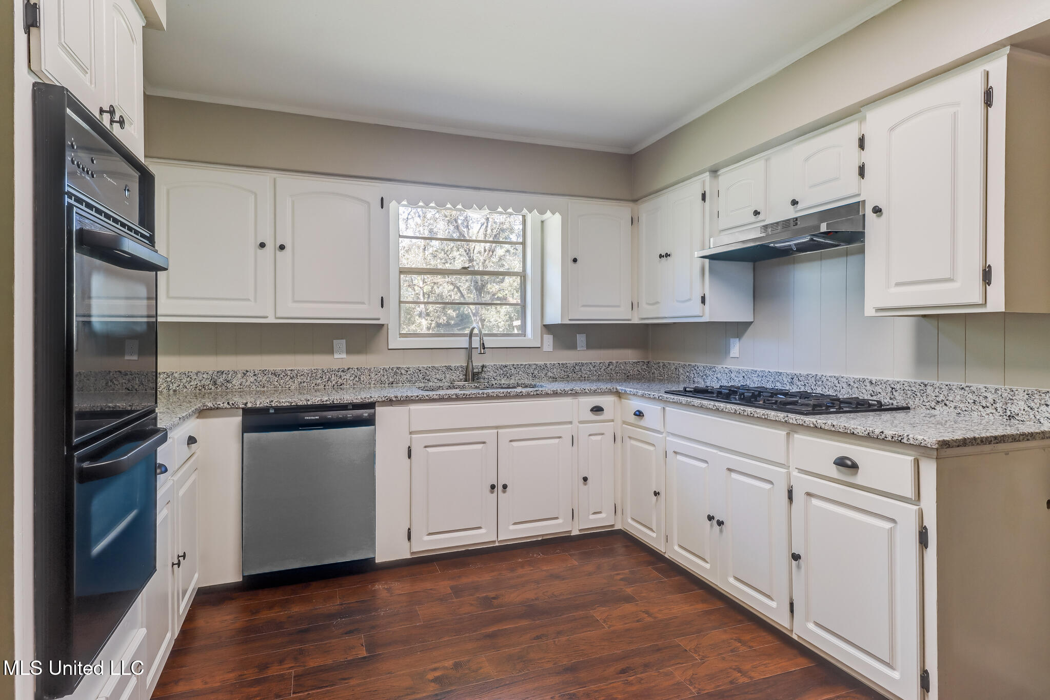 414 Pecan Boulevard Wiggins, MS 39577 - Photo 7 of 20 IMG_1432