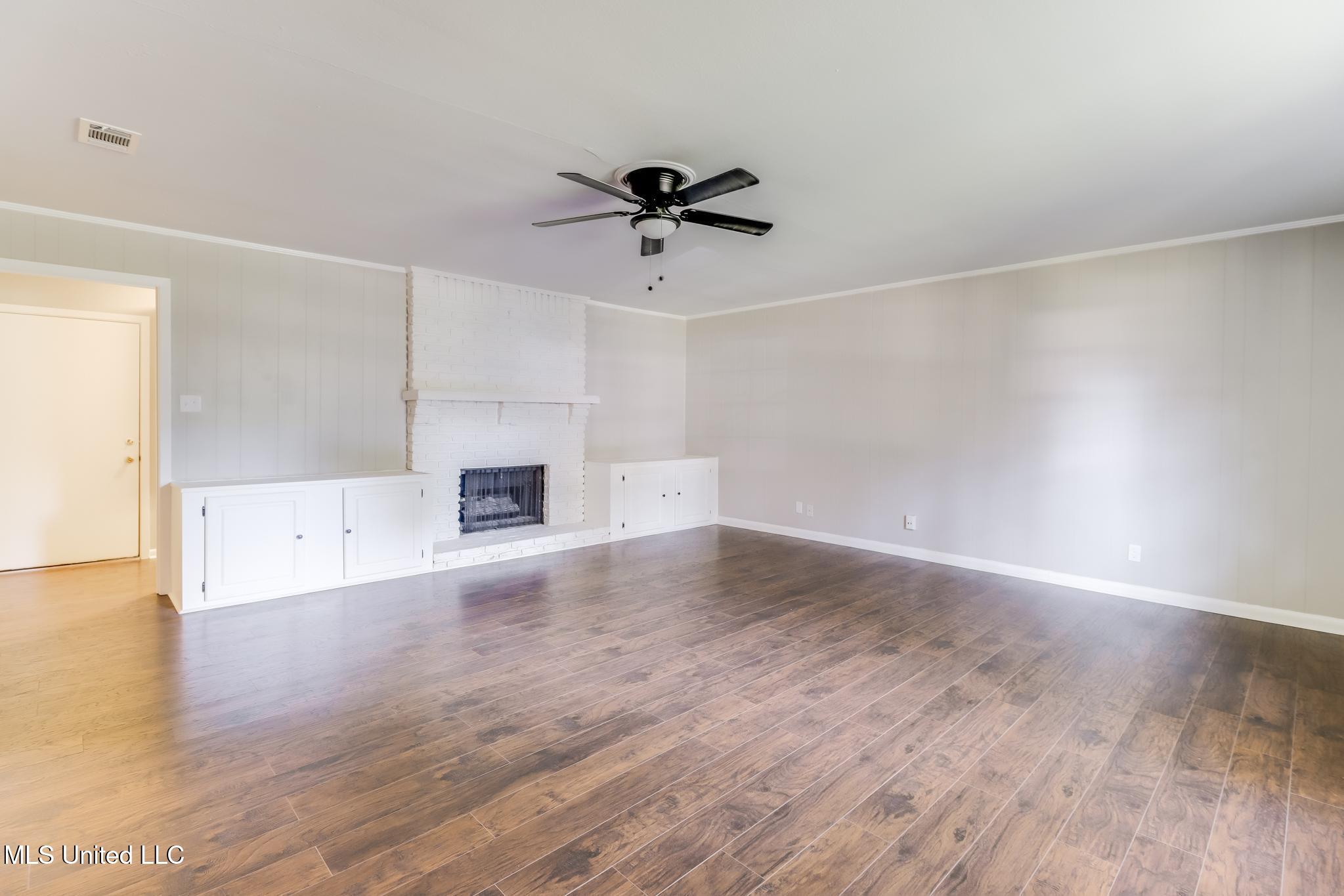 414 Pecan Boulevard Wiggins, MS 39577 - Photo 8 of 20 IMG_1444