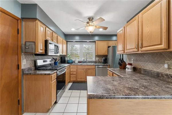 $299,900 | 7340 Goddard Drive, Shawnee, KS 66203