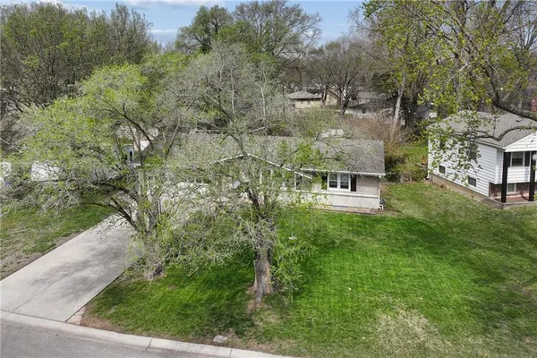 $299,900 | 7340 Goddard Drive, Shawnee, KS 66203