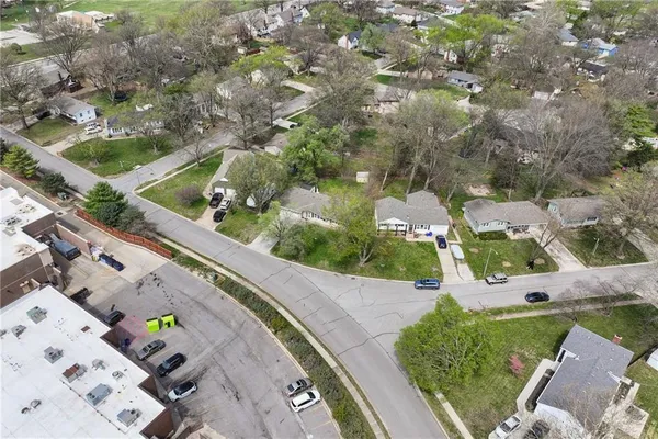 $299,900 | 7340 Goddard Drive, Shawnee, KS 66203