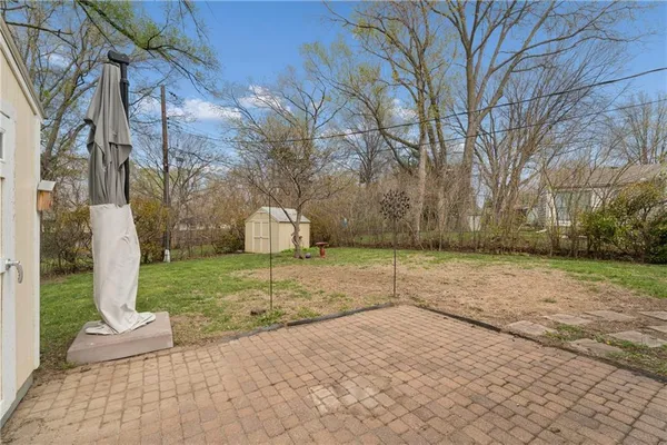 $299,900 | 7340 Goddard Drive, Shawnee, KS 66203