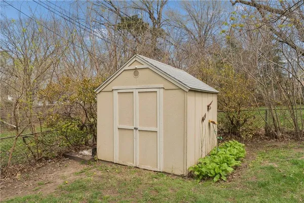 $299,900 | 7340 Goddard Drive, Shawnee, KS 66203