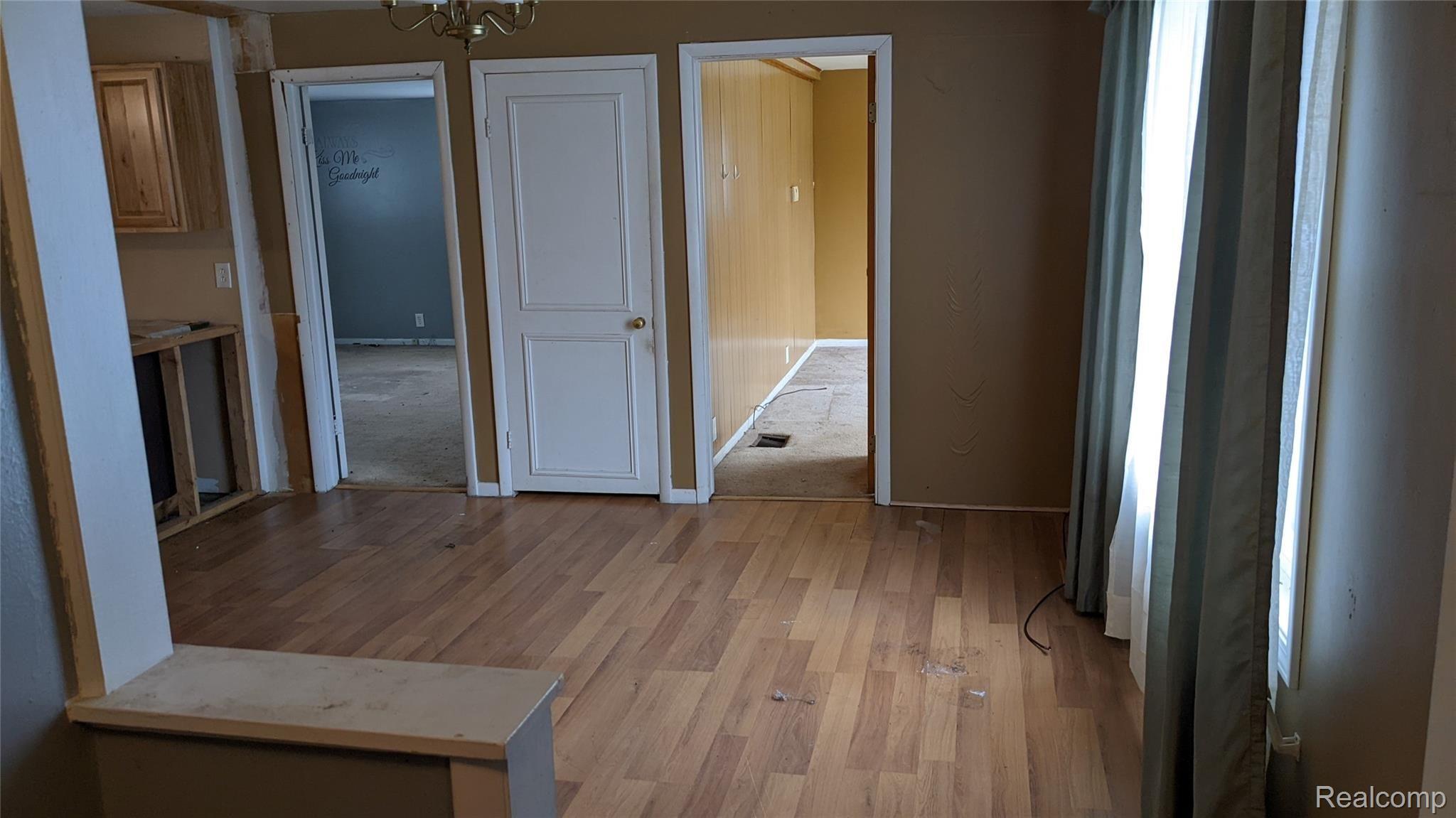 2318 Vandekarr Road Owosso, MI 48867 - Photo 11 of 28 DINING
