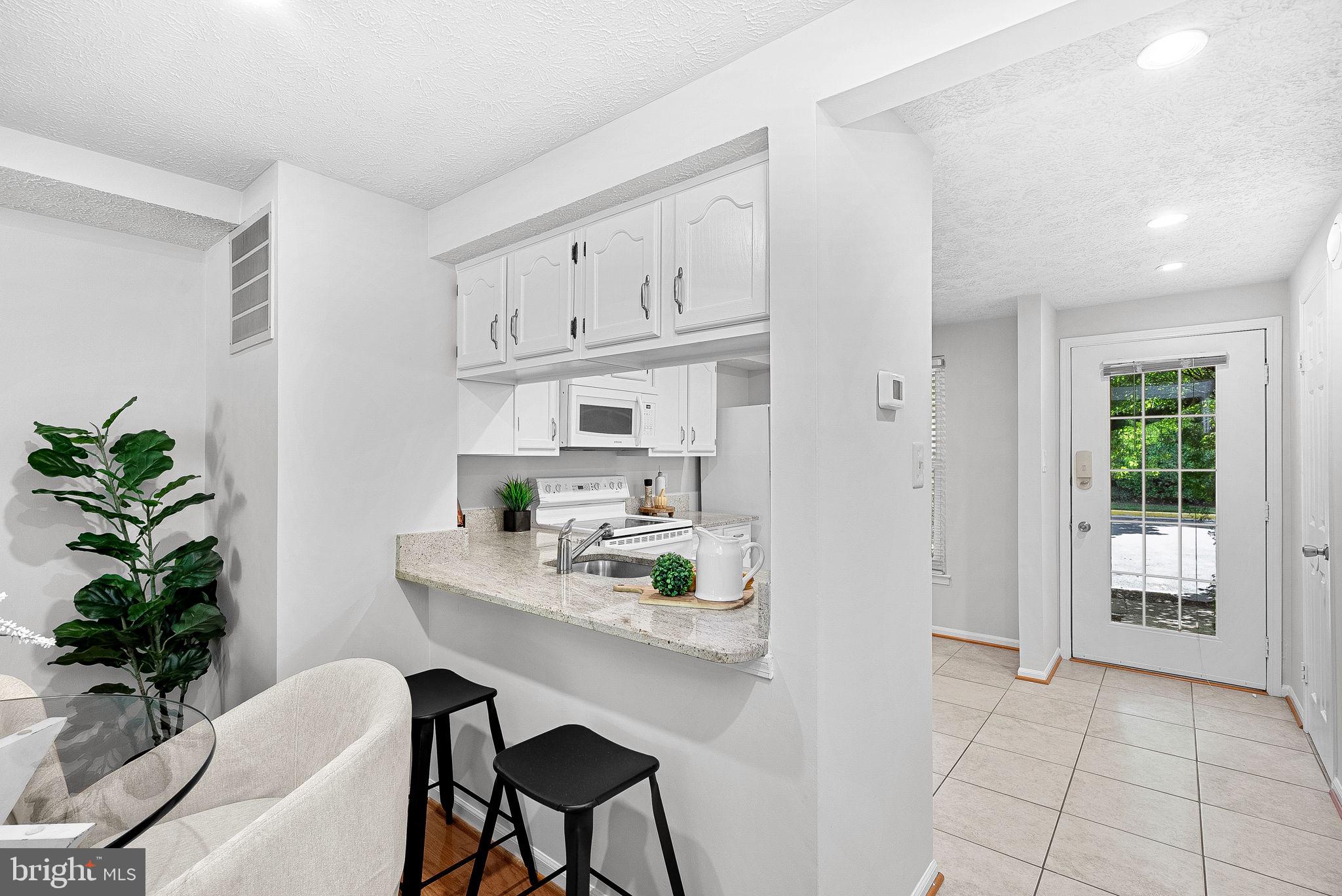 11908 Fieldthorn Court Reston, VA 20194 - Photo 18 of 47